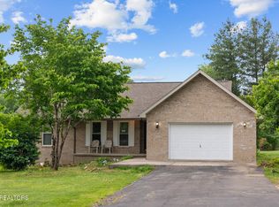 130 Chestnut Ct, Crossville, TN 38555