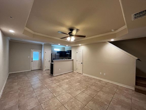 5th image of 13911 Annas Way #102