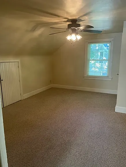 220 W Withrow St — Photo 9