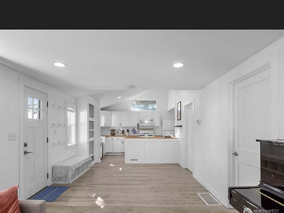 5th image of 22304 76th Ave W