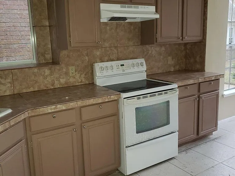 6649 Queensclub Dr — Photo 14