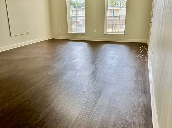 1755 College Dr APT 226