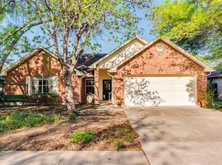 2404 Raintree Path, Round Rock, TX 78664