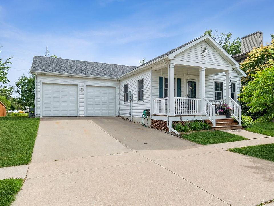 1st image of 2322 Camden Dr