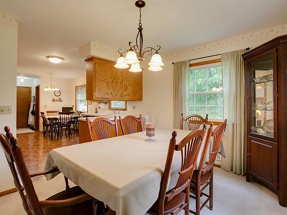 5th image of 13728 E Wellington Cres