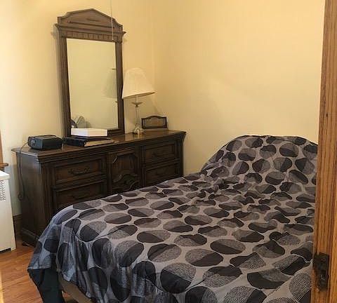 5th image of 3318 S Wallace St #1