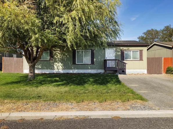 200802 E Game Farm Rd Space 145, Kennewick, WA 99337