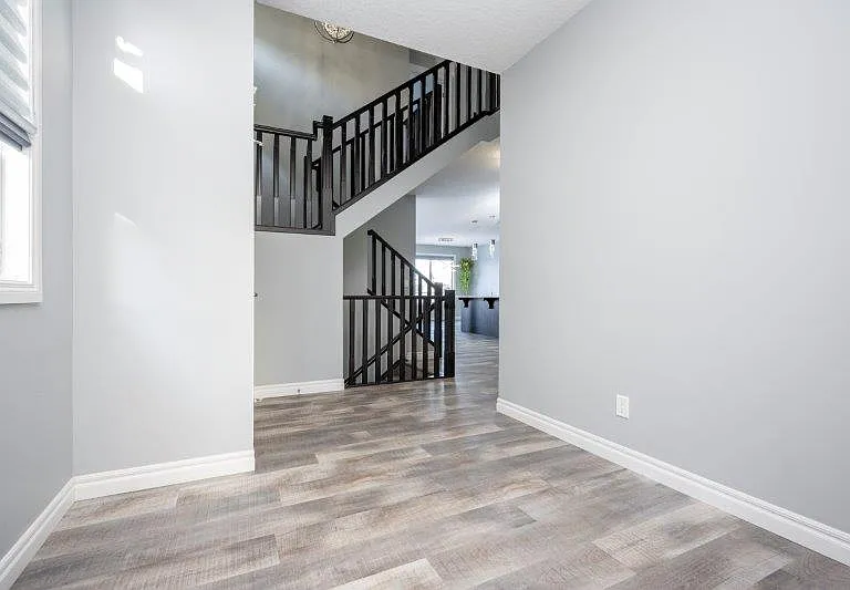 19 Cranbrook Ln SE — Photo 4