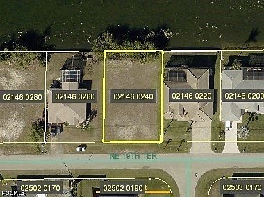 1st image of 611 NE 19th Ter