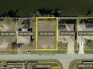 611 NE 19th Ter, Cape Coral, FL 33909