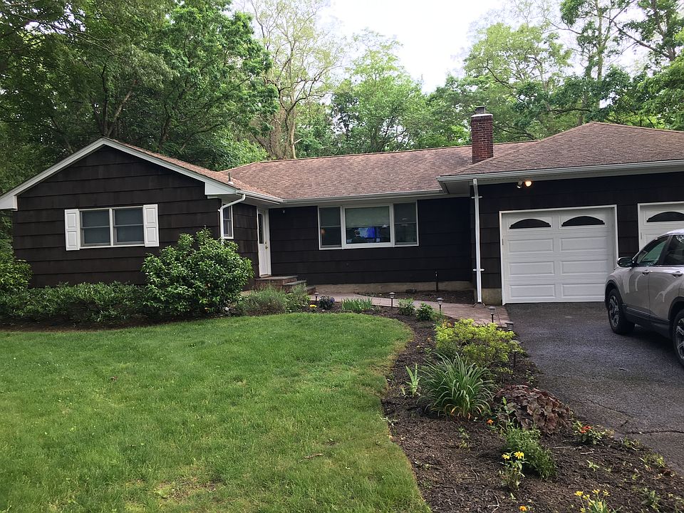 1st image of 30 Rose Ct