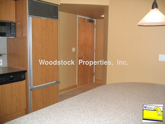 3rd image of 801 King St APT 3409