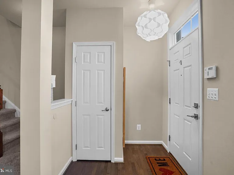 12806 Gate Rail Rd — Photo 2