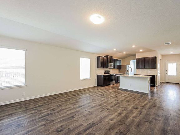 4th image of 525 Cypress Byu