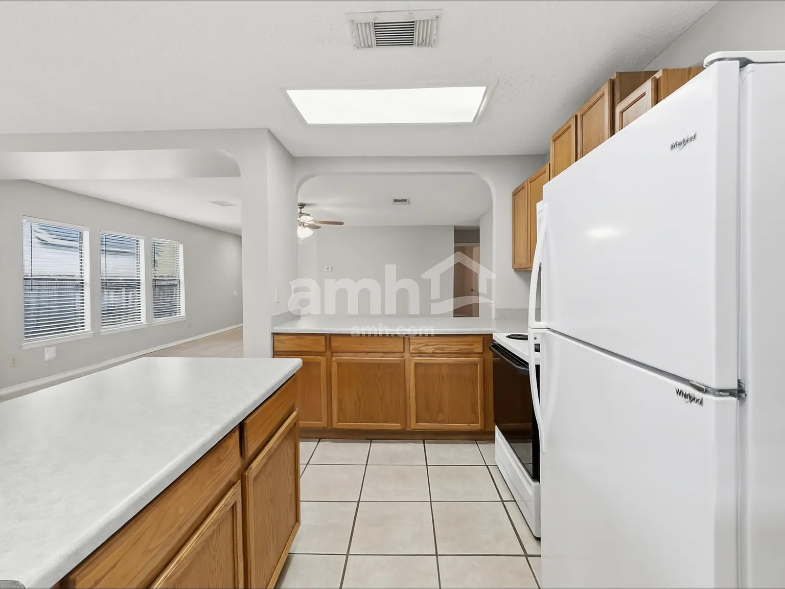 3 bed, 2.0 bath, 1520 sqft, $1,710 — Photo 4