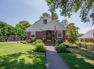 108 Nyroy Dr, Troy, NY 12180