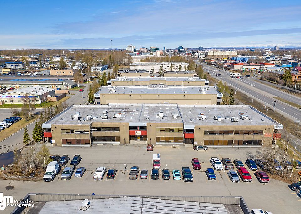 2nd image of 5631 Silverado Way
