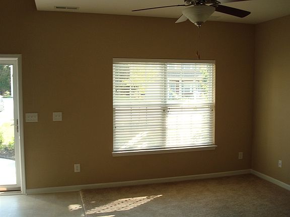 3rd image of 15724 Lakepoint Forest Dr