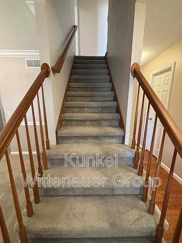 4 bed, 3.5 bath, 2910 sqft, $2,595 — Photo 4