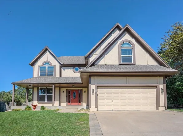 8812 W 124th Ter, Overland Park, KS 66213