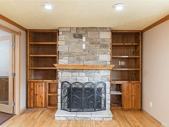 5th image of 4491 Pinehill Dr