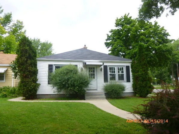 3905 S Taylor Ave, Milwaukee, WI 53207