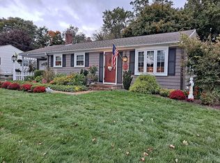 34 Maybury St, Cumberland, RI 02864