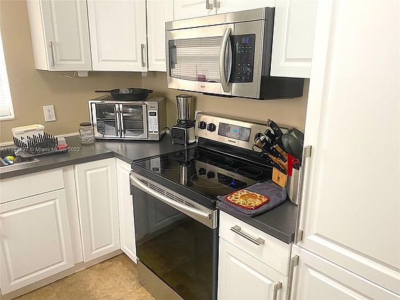 2nd image of 510 NW 121st St #0