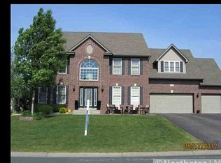 21143 Ixonia Ln, Lakeville, MN 55044