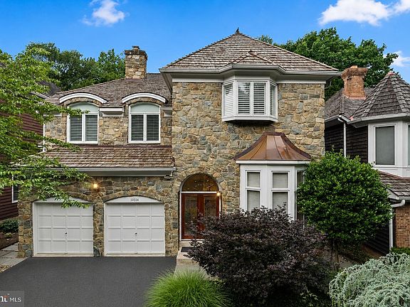 2nd image of 10314 Thornbush Ln