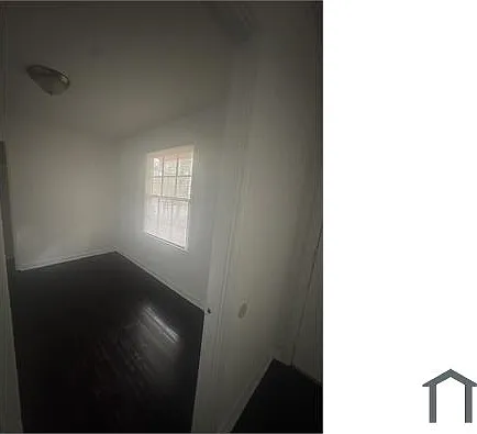 3 bed, 1000 sqft, $1,800 — Photo 3