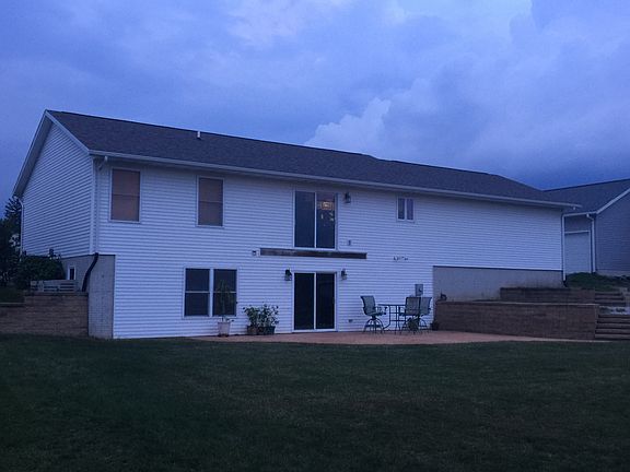 2nd image of 204 M Ave