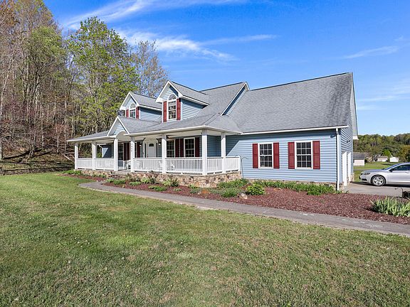 4th image of 9808 Wildwood Dr