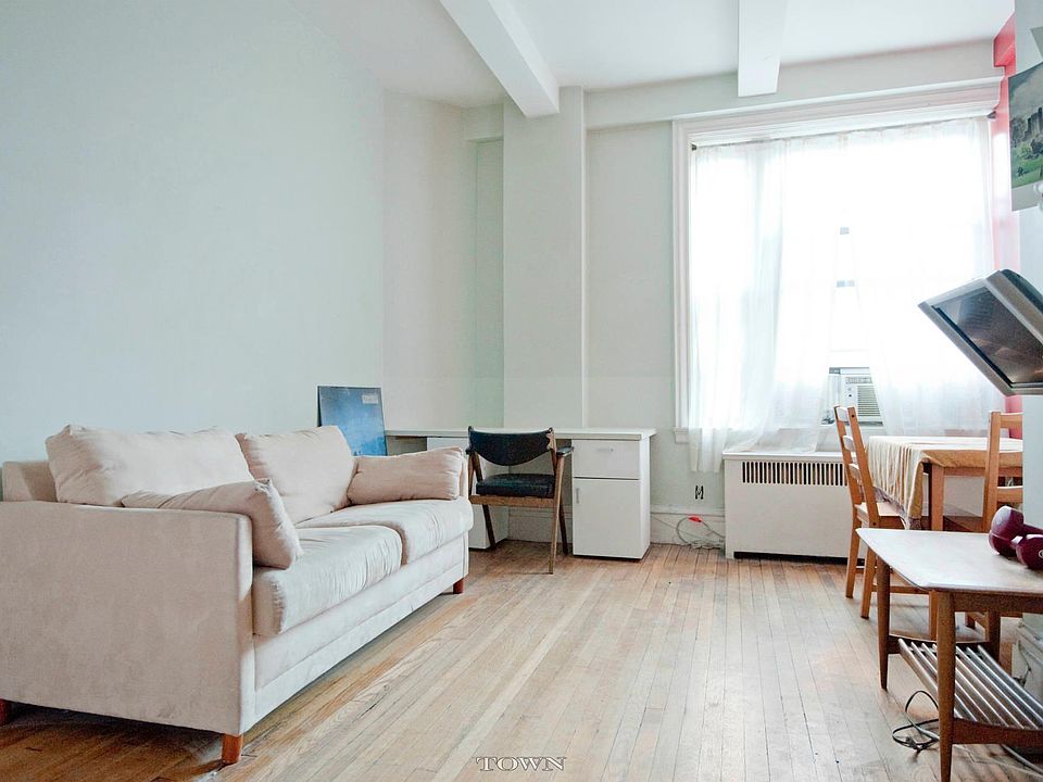 2nd image of 287 Amsterdam Ave #305