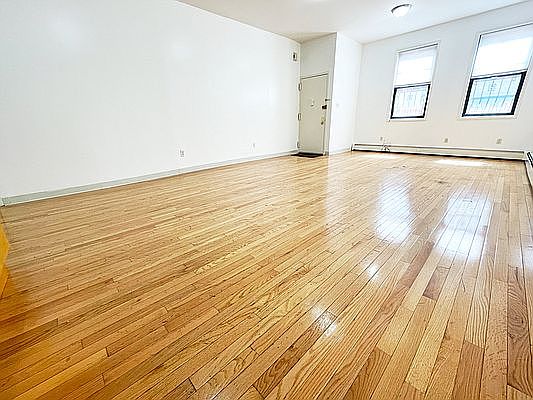 2nd image of 27 Eldridge St #2A