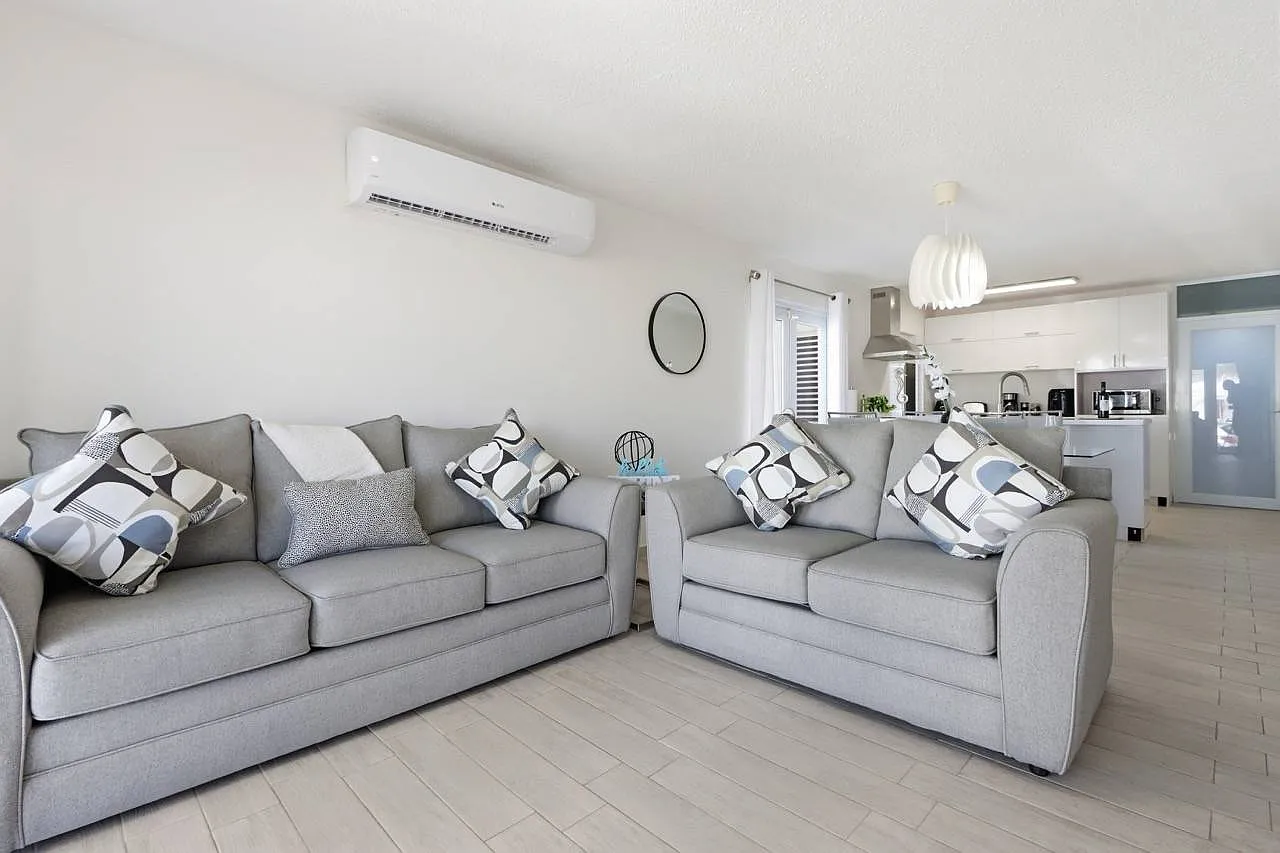 3 bed, 2.5 bath, $3,800 — Photo 4