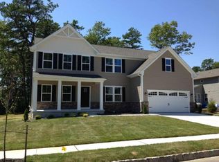 405 Starfish Ln, Egg Harbor Township, NJ 08234