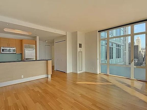 4th image of 325 5th Ave APT 27C