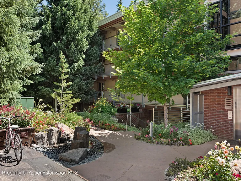 1034 E Cooper Ave #10 — Photo 17