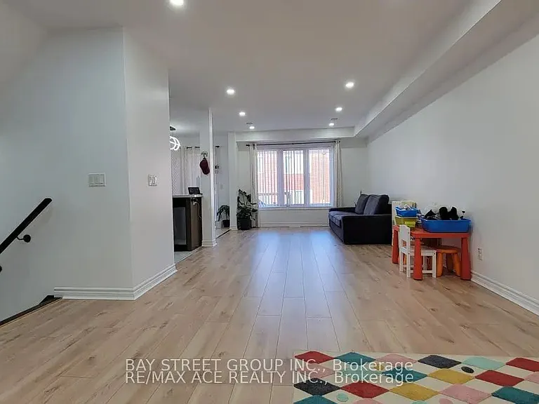 2452 Steeplechase St — Photo 3
