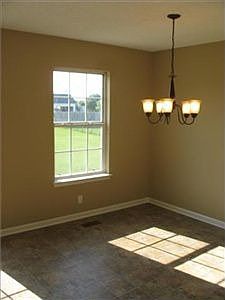 3rd image of 125 Cool Springs Dr