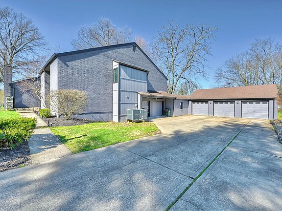 4th image of 8657 Valleyview Dr