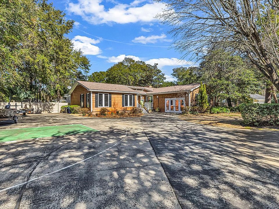 1st image of 852 Riven Oak Dr.