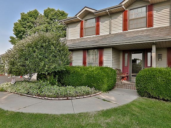2nd image of 11130 Stratford Pl