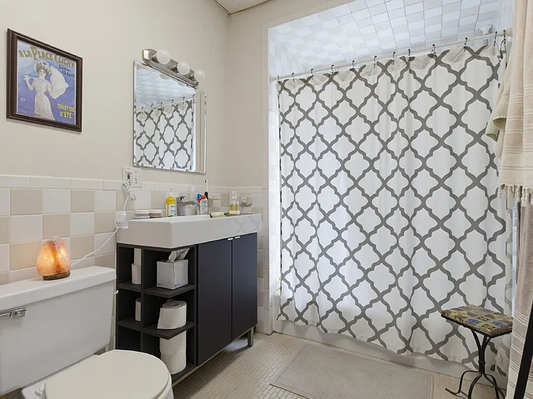 41 Warren Ave #2 — Photo 2