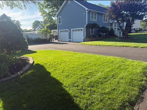 3rd image of 10 Dean St