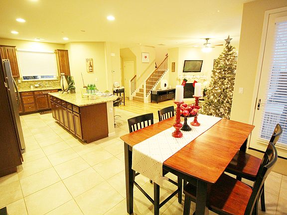 5th image of 428 N Venutra St