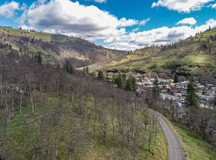 11 J Neils Rd, Klickitat, WA 98628