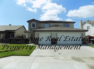 4455 Hollyvale Ln, Hemet, CA 92545