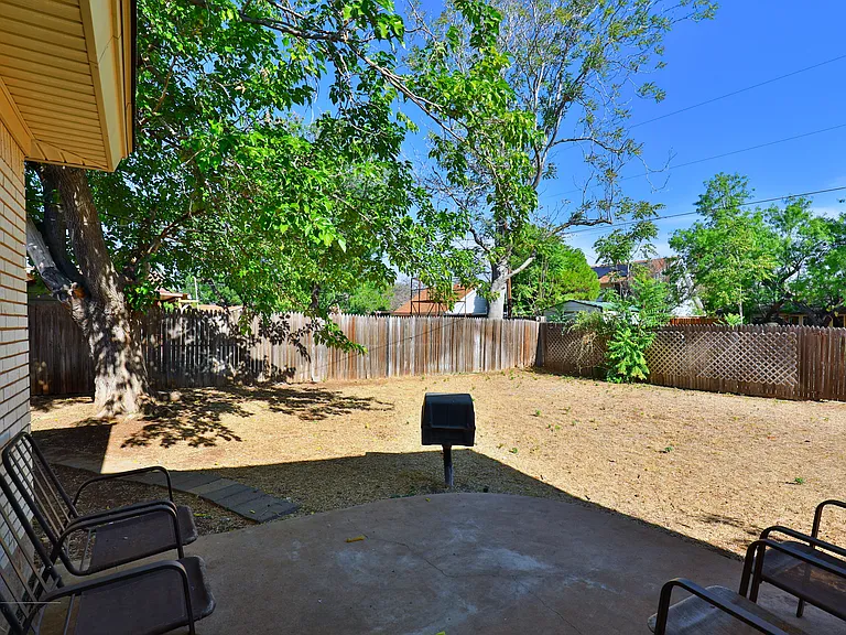 2810 Arrowhead Dr — Photo 31